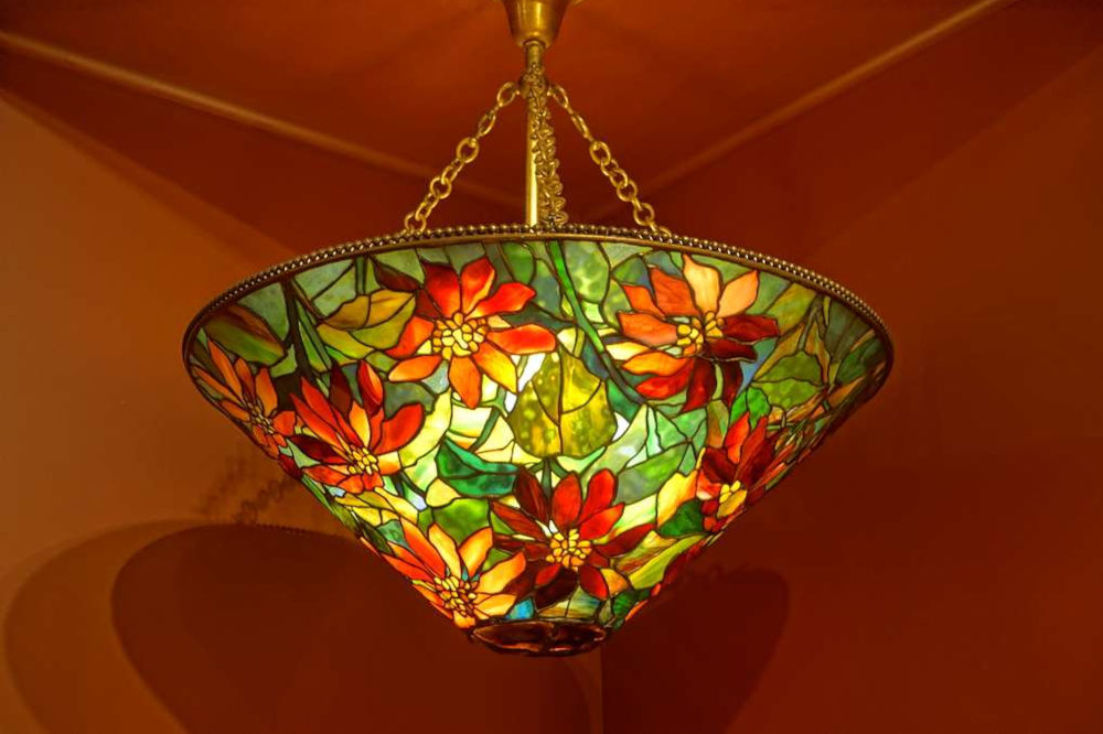 lamp shade poinsettia louis comfort tiffany 1914